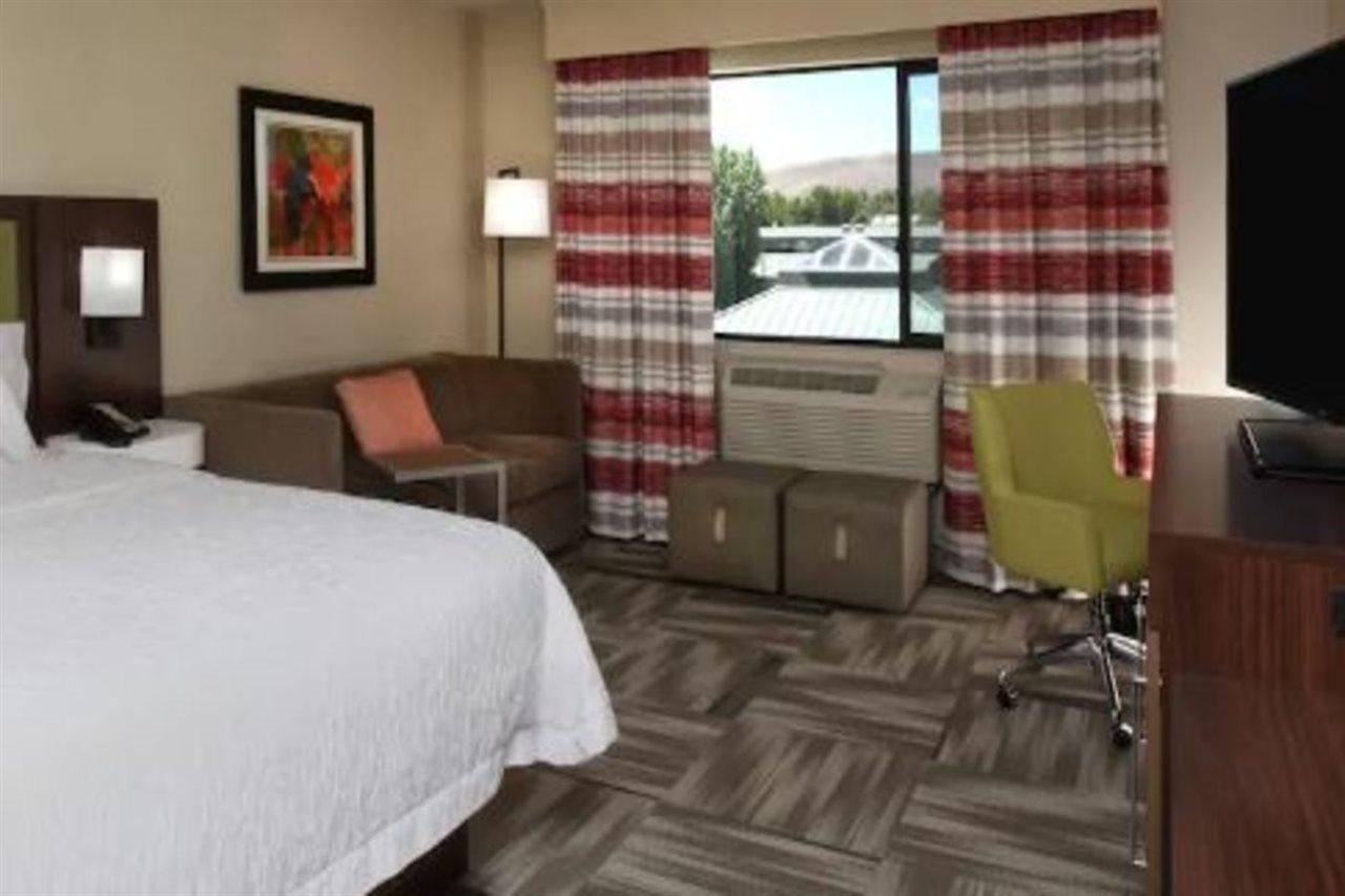 Hampton Inn Richland-Tri Cities Exteriör bild